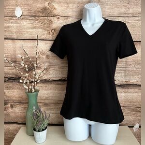 NWOT Brooks Brothers women's V-neck cotton blend T-shirt short sleeve SZ Small